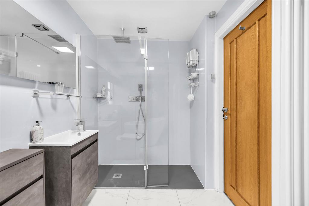 Family bathroom