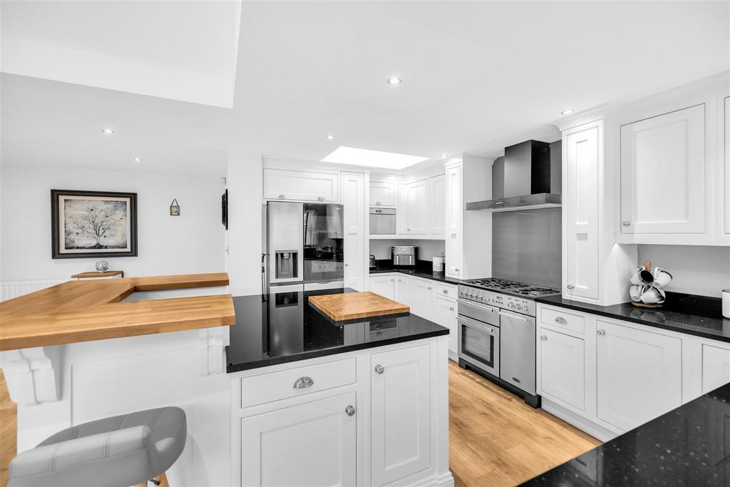 Living dining kitchen