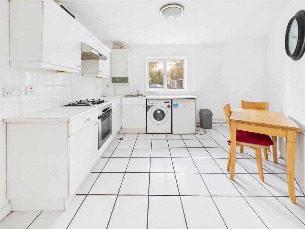 CAM04063 G0-PR0144-STILL003.jpg