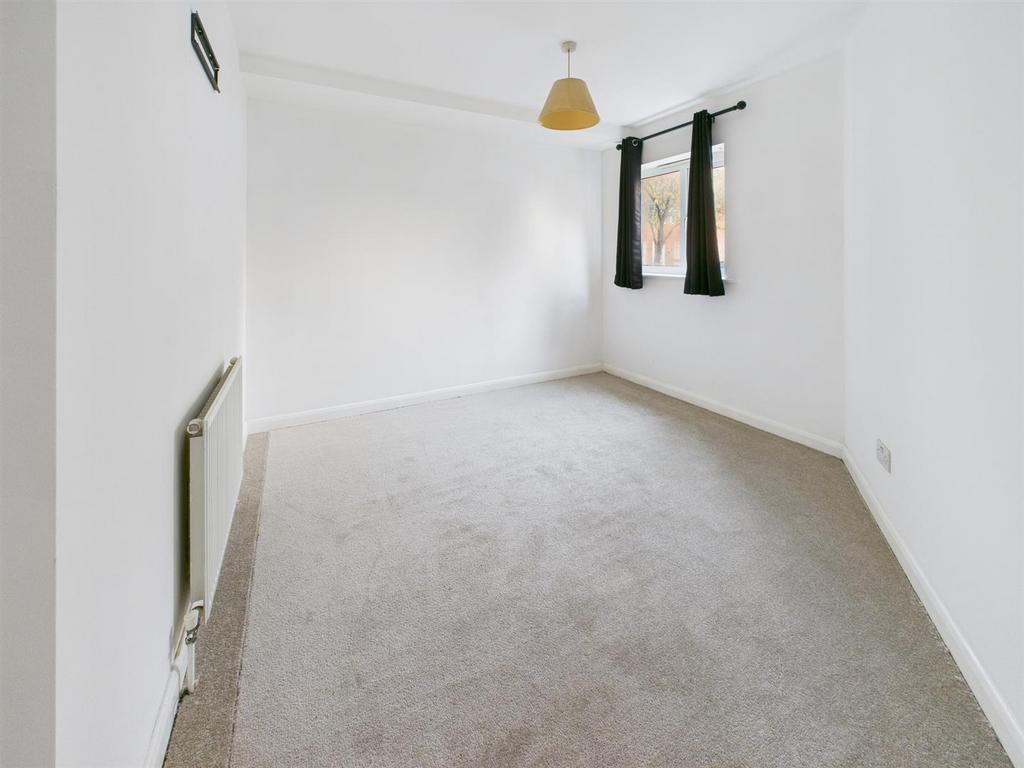 CAM04063 G0-PR0144-STILL006.jpg