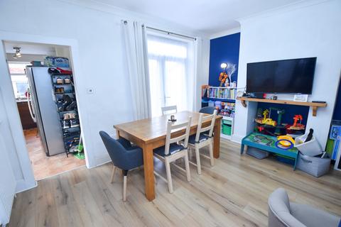 3 bedroom semi-detached house for sale, Malvern Avenue, Urmston, M41
