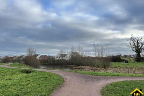2 bedroom bungalow for sale, Tillhouse Farm Mead, Exeter, UK, EX5