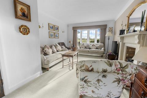 3 bedroom detached house for sale, Finstall Road, Bromsgrove B60 2EJ