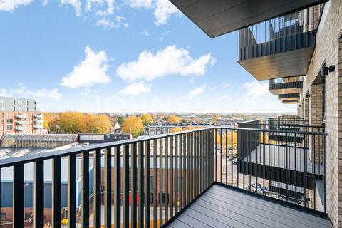 2 bedroom apartment to rent, Kew Bridge Rise, Kew Bridge, London, TW8