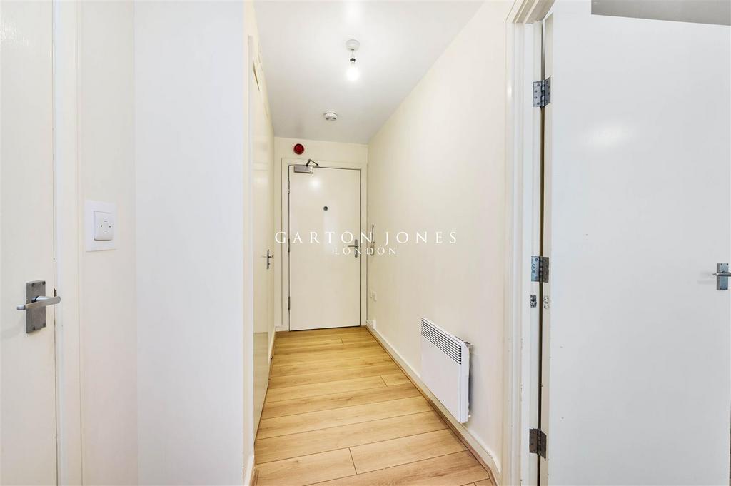 Hallway-Enterence