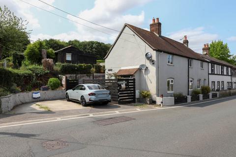 undefined, High Street, Spetisbury