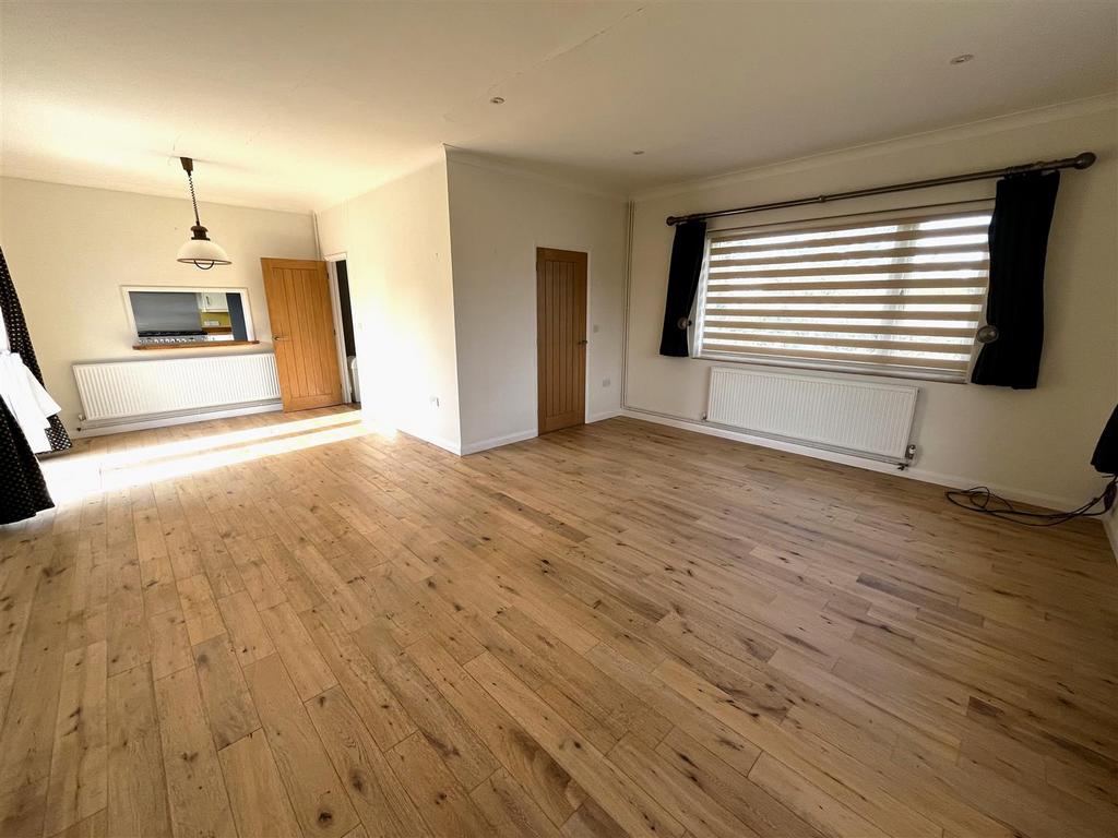 Sitting room.JPG