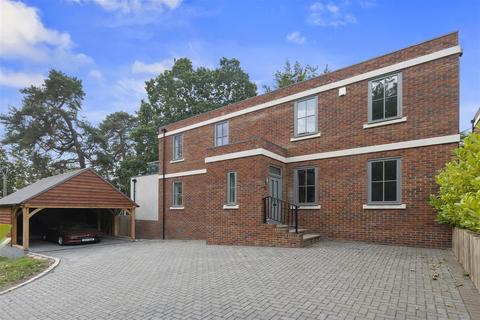 4 bedroom detached house for sale, Tekels Park, Camberley GU15