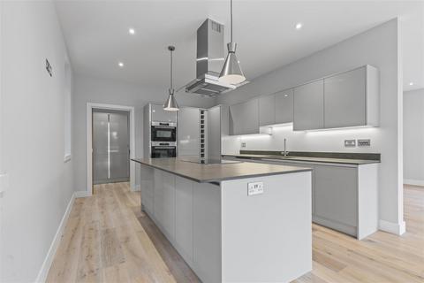 4 bedroom detached house for sale, Tekels Park, Camberley GU15