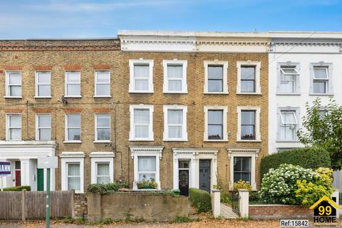 2 bedroom maisonette to rent, Kent House Road, London, SE26