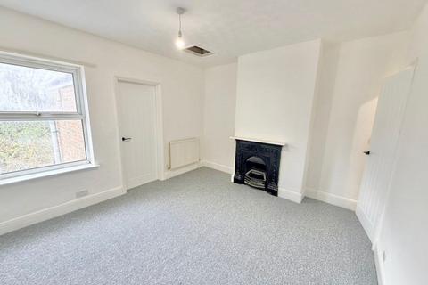 3 bedroom terraced house to rent, Belsize Avenue, Peterborough, PE2