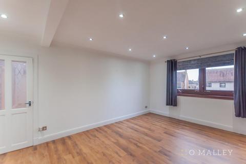 4 bedroom flat to rent, Main Street, Sauchie