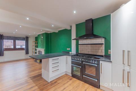 4 bedroom flat to rent, Main Street, Sauchie
