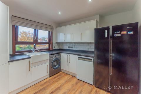 4 bedroom flat to rent, Main Street, Sauchie