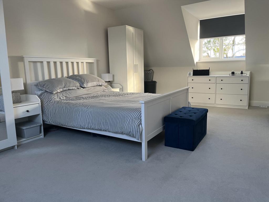 Master Bedroom Pic 1