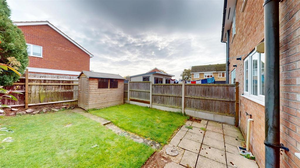 Lanesfield 12 Garden.jpg