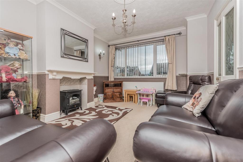 Living Room: