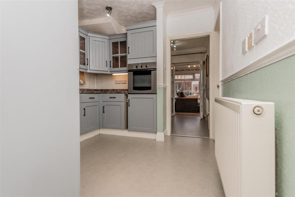 Fitted Kitchen: