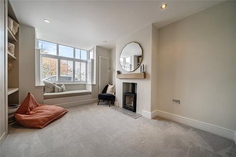3 bedroom semi-detached house for sale, Brook Road, Surrey GU15