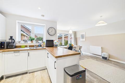3 bedroom detached house to rent, Lummas Mead, Oxfordshire OX39