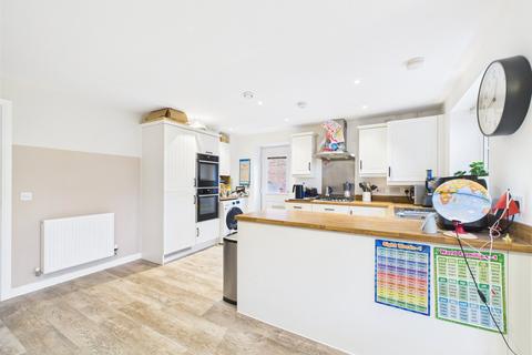 3 bedroom detached house to rent, Lummas Mead, Oxfordshire OX39