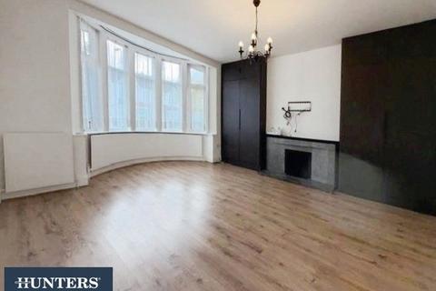 2 bedroom apartment to rent, Eagle Road, Wembley