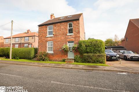 3 bedroom detached house for sale, Main Street, Hayton DN22