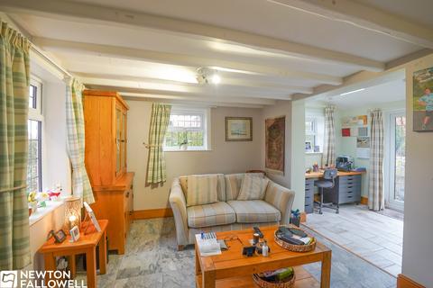 3 bedroom detached house for sale, Main Street, Hayton DN22