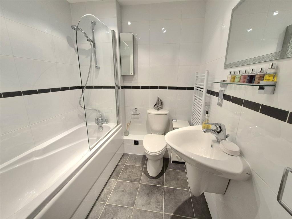 Main Bathroom