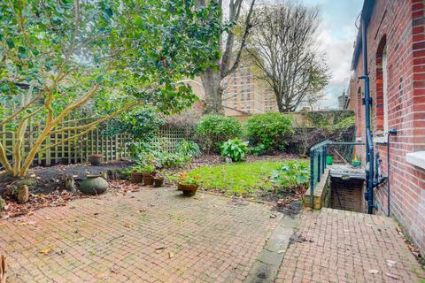 1 bedroom flat to rent, Third Avenue, Hove, BN3