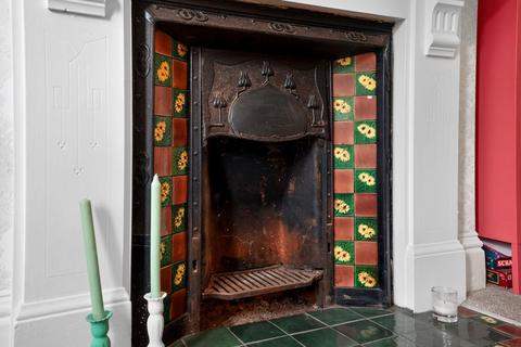 2 bedroom terraced house for sale, Cromer Street, York