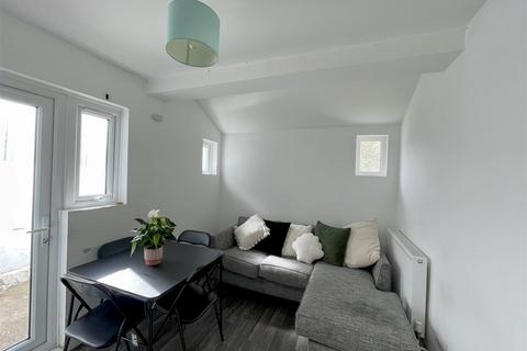 undefined, Redvers Road, Brighton