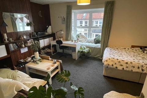 undefined, Manor Road, Bristol BS7