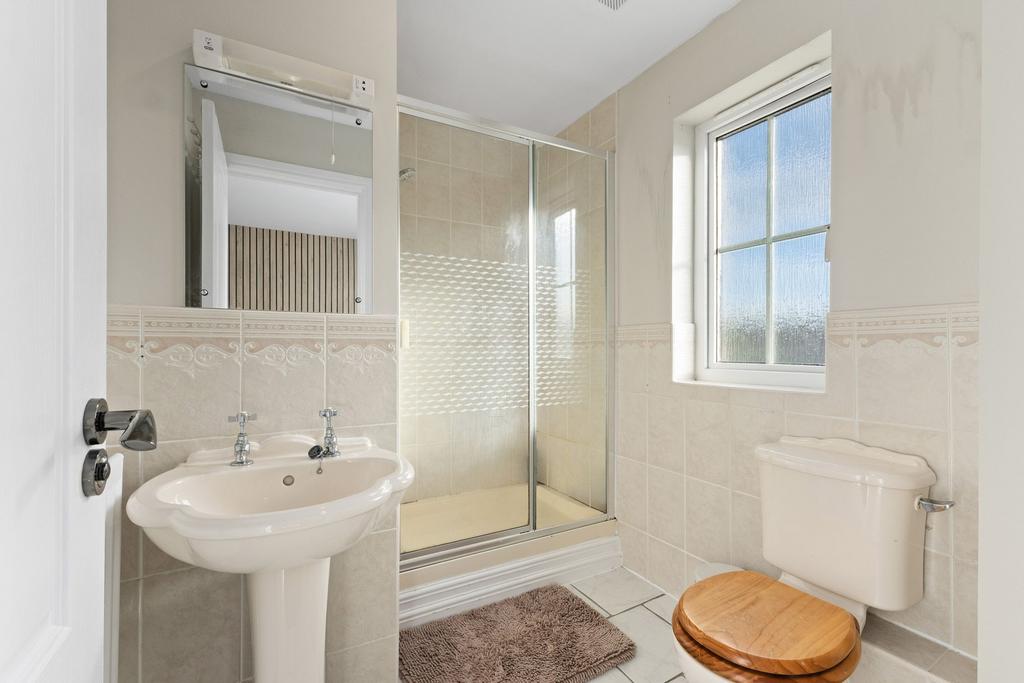 Master Bedroom with En-Suite