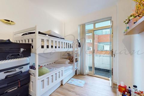 undefined, Oslo Court, St Johns Wood, NW8