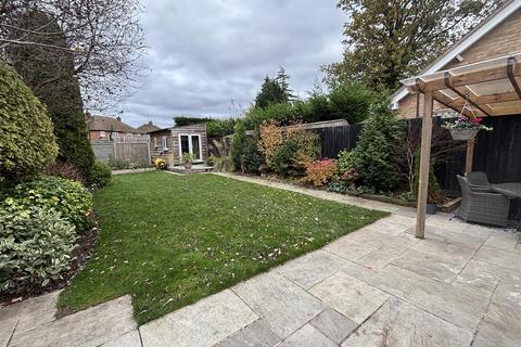 18 Tysoe Hill, Glenfield, Leicester, LE3 8AQ