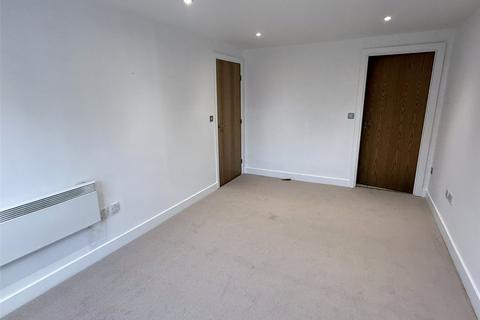 2 bedroom apartment to rent, Armouries Way, Leeds, West Yorkshire, LS10