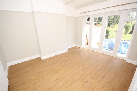 3 bedroom semi-detached house for sale, Station Approach, Orpington