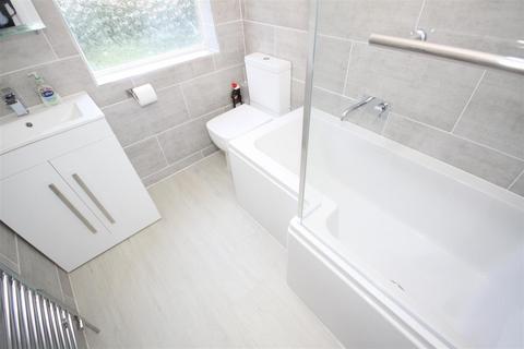 3 bedroom semi-detached house for sale, Station Approach, Orpington