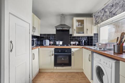 undefined, Warminster Gardens SE25