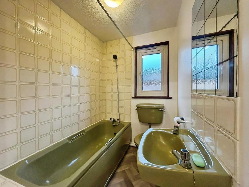 D19da092-bathroom.jpg