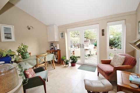3 bedroom terraced house for sale, Compton Way, Witney, OX28