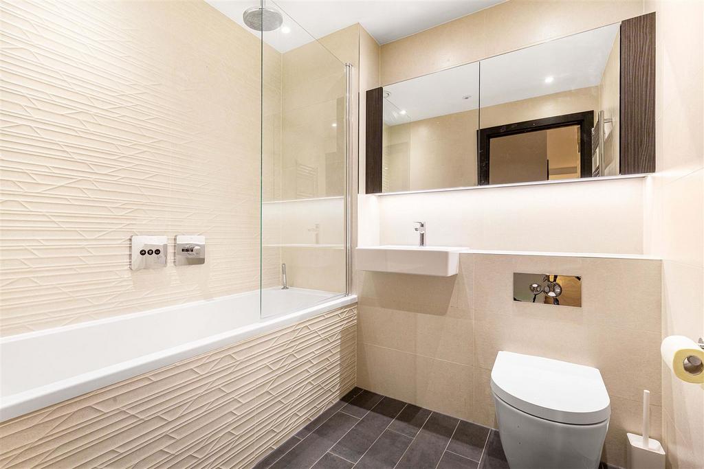 Bathroom.jpg