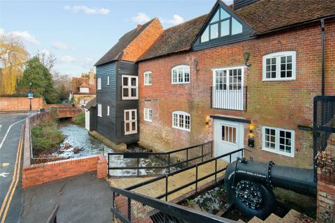 undefined, Mill Lane, Surrey GU7