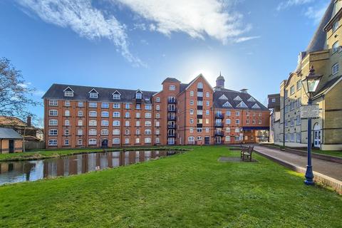 1 bedroom apartment to rent, Waterside Place, Herts CM21