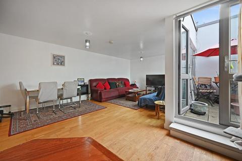 2 bedroom flat for sale, Horn Lane, Acton
