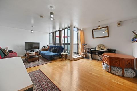 2 bedroom flat for sale, Horn Lane, Acton