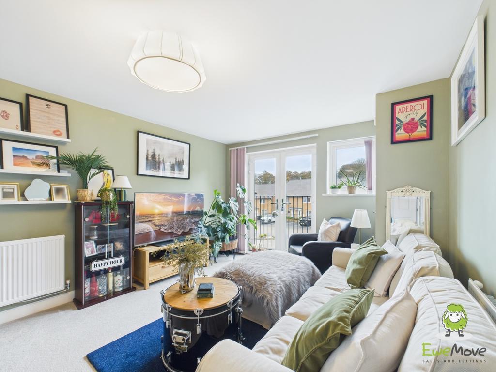 Ewe Move Estate Agents Basingstoke - Fleetlands Hou