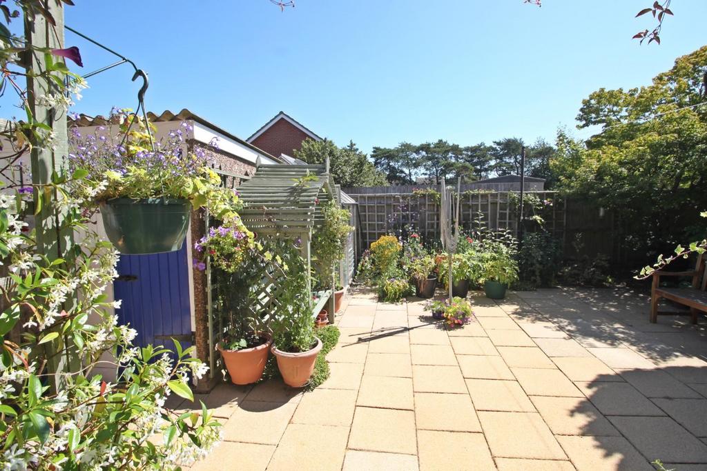 Garden 1.JPG