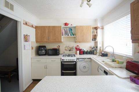 3 bedroom end of terrace house for sale, Moore Crescent, Netley Abbey, Southampton